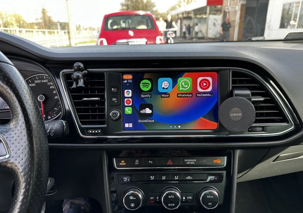 Seat Leon cena 65000 przebieg: 49777, rok produkcji 2018 z Warszawa małe 379